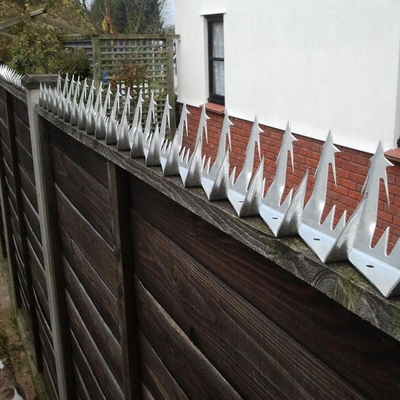 Barb επιστρώματος PVC μήκος 90mm ακίδες ασφάλειας τοίχων για τις κορυφές 1m 1.25m 1.5m φρακτών